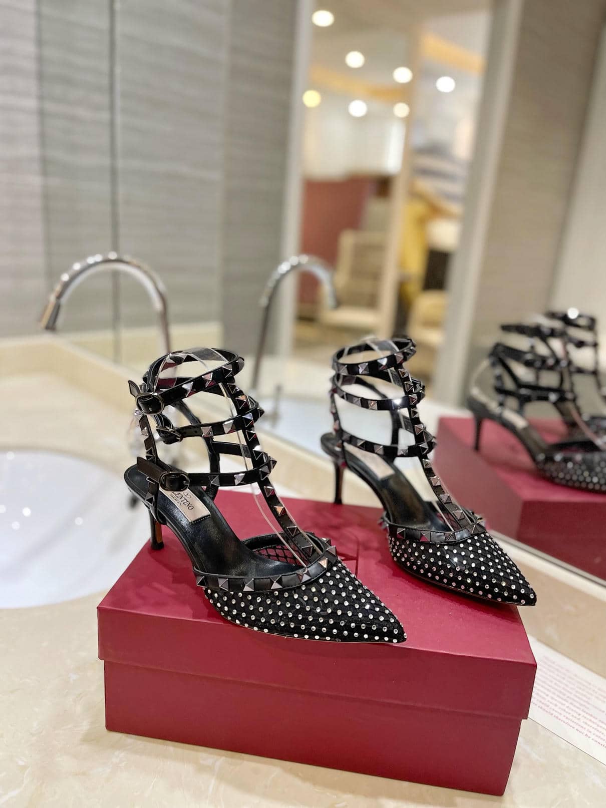 Valentino Sandal8